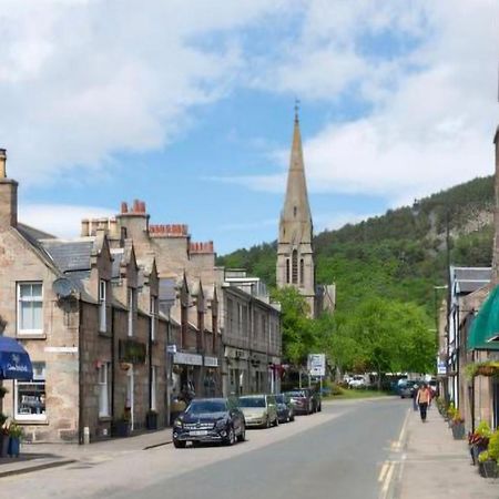 Pannanich View Cottage, Ballater Bagian luar foto